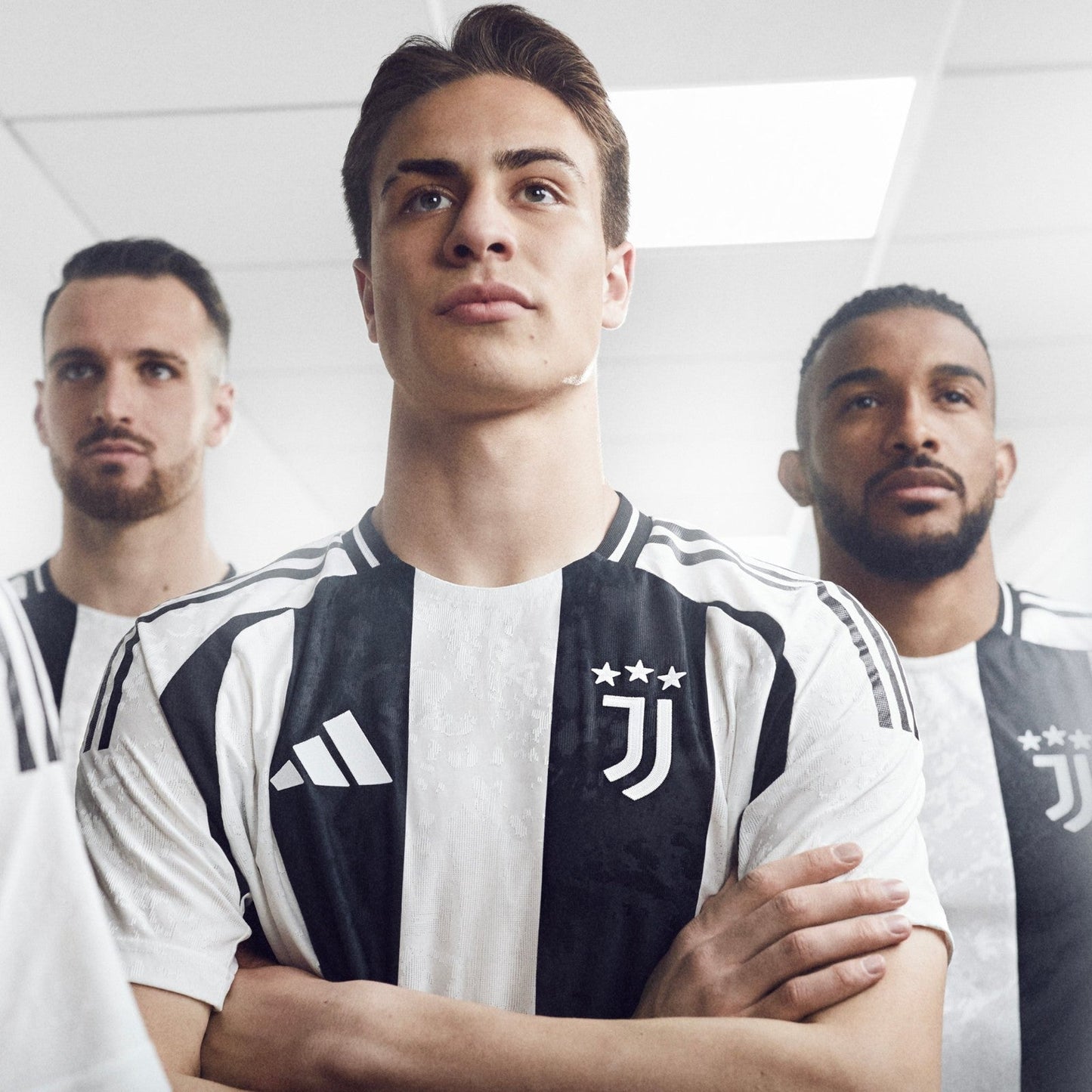 Juventus 24/25 Home Kit - Player Version