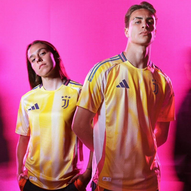 Juventus 24/25 Away Kit - Player Version